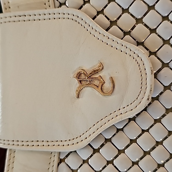 White R Purse - Chain Mail - Picture 16 of 16